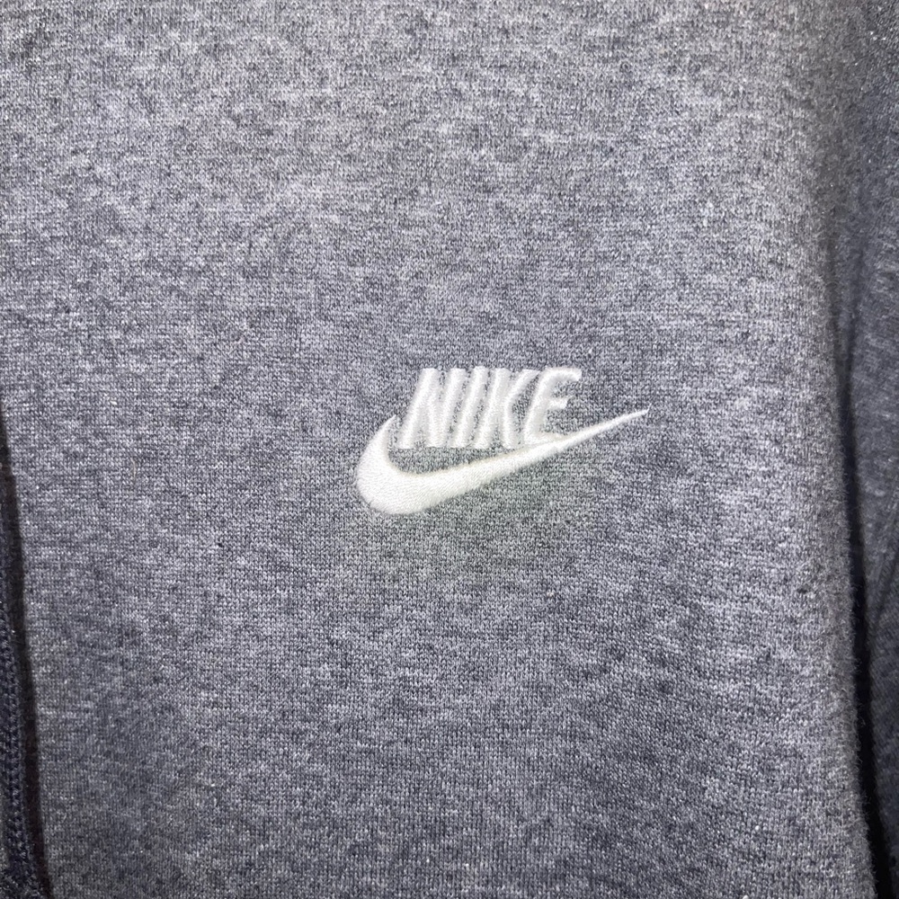 Nike Gray Sweatshirt Hoodie with Iconic Swoosh - Picture 3 of 6